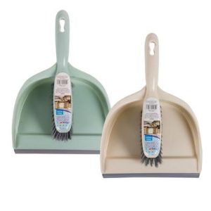 DUSTPAN & BRUSH SET PLASTIC