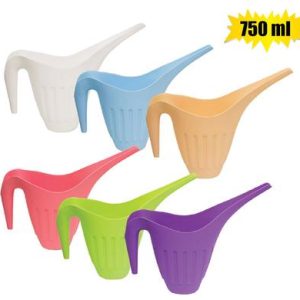 WATERING-CAN PL 750ml ASSORTED COLOURS